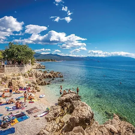 Апартаменты Amazing In With Outdoor Swimming Pool, Sauna And Swimming Pool Нови-Винодолски