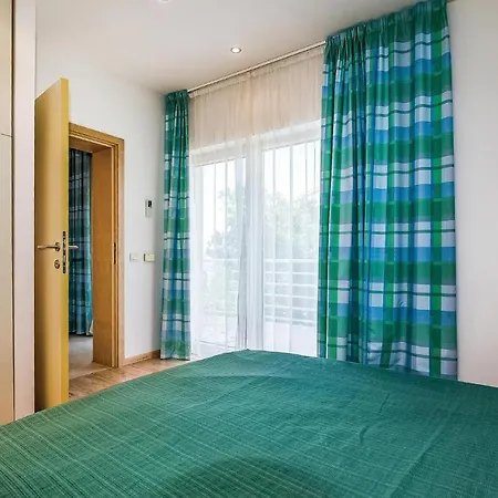 Апартаменты Amazing In With Outdoor Swimming Pool, Sauna And Swimming Pool